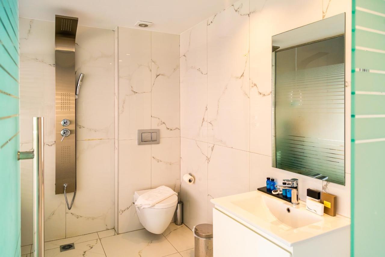 Vitruvius Smart Hotel & Spa Athènes Extérieur photo